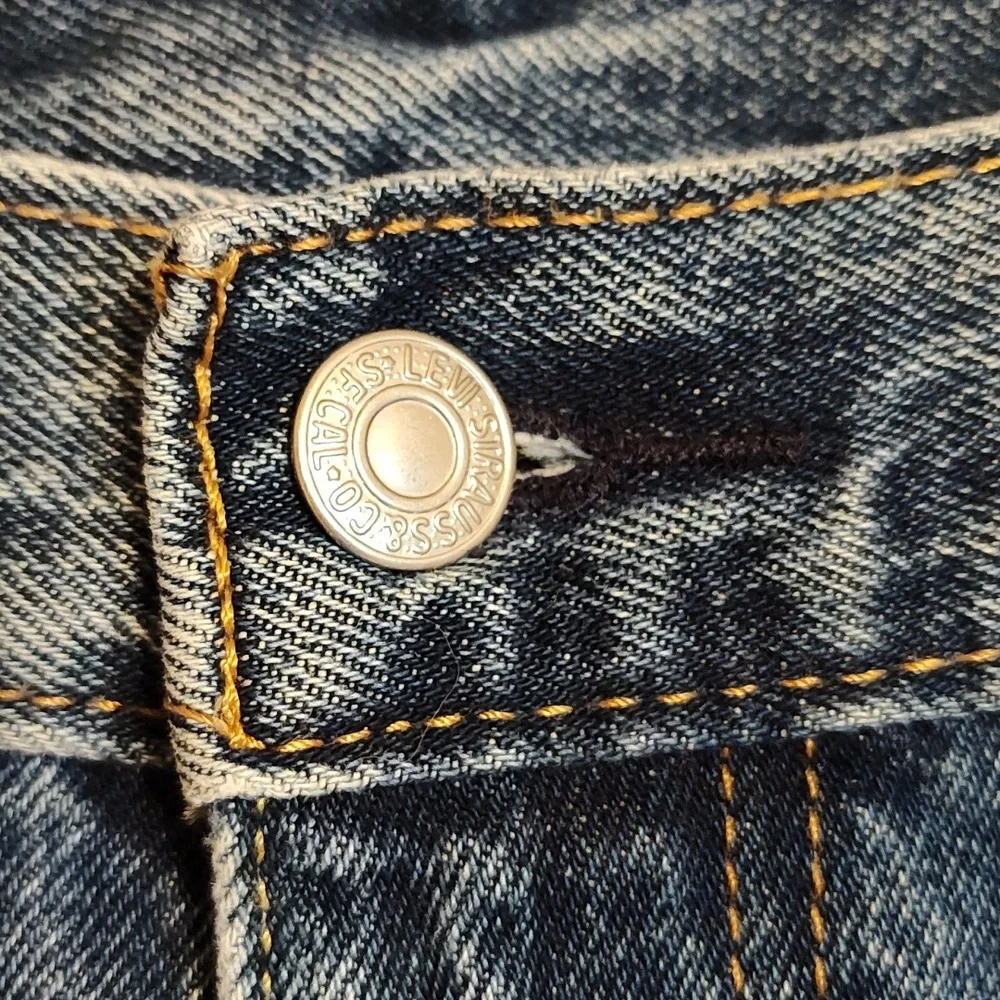 Levi Strauss Men's Relaxed 550 Red Tab Blue Jeans Stonewashed 100% Cotton 42X34